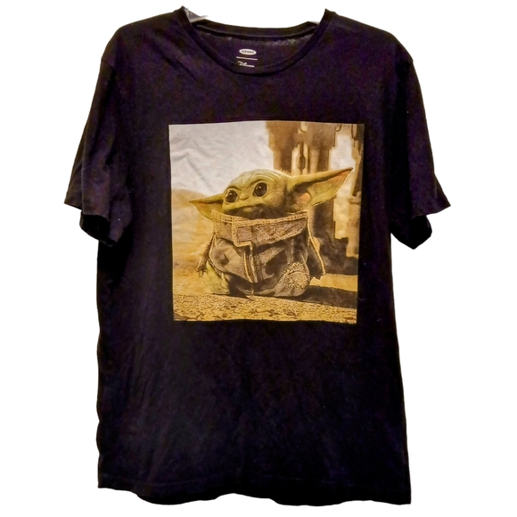 Old Navy Disney Adult Size L Black Mandalorian, Grogu, Baby Yoda T-Shirt - Picture 4 of 5